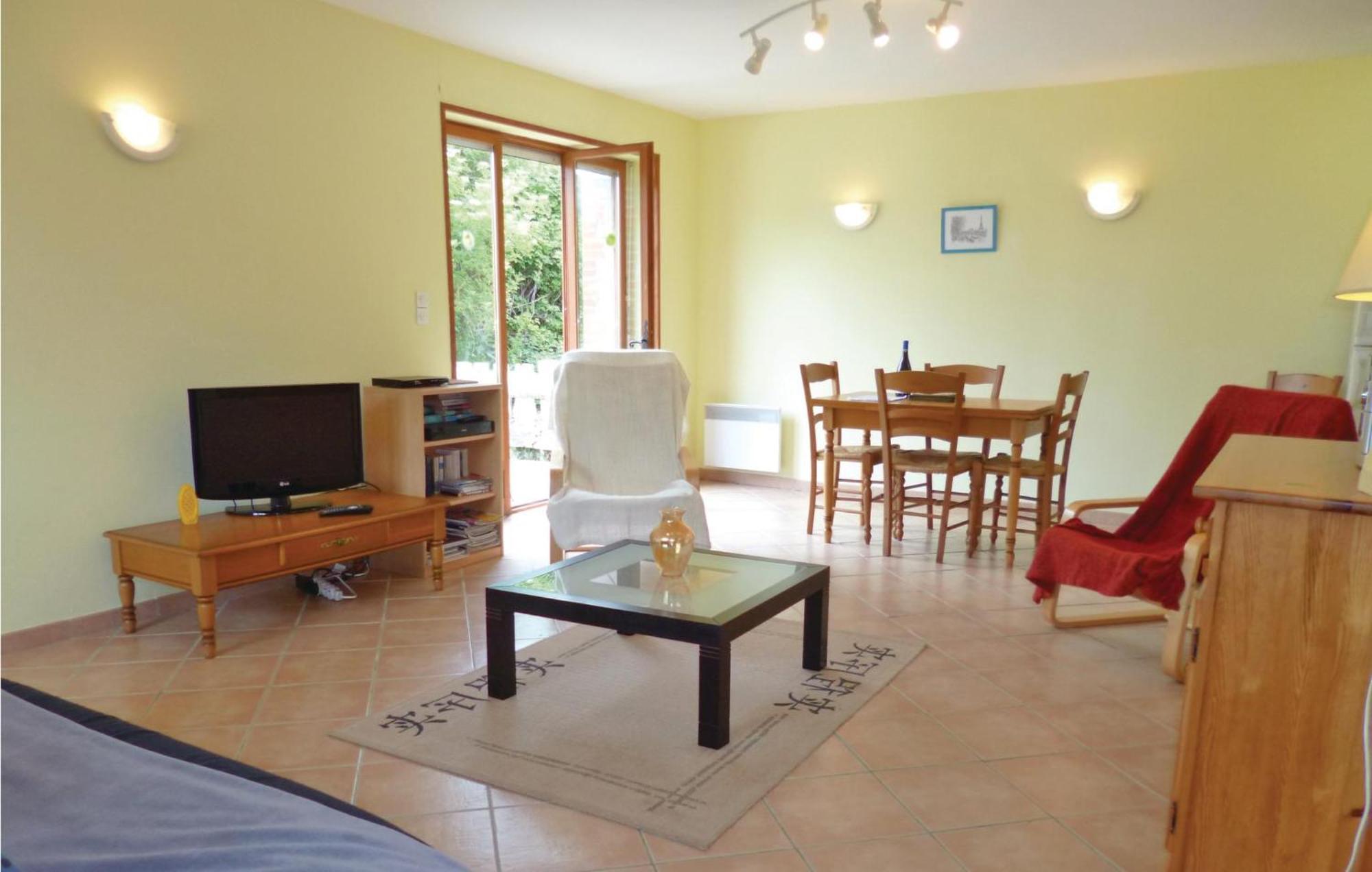3 Bedroom Cozy Home In Brucheville Carentan-les-Marais Exterior photo
